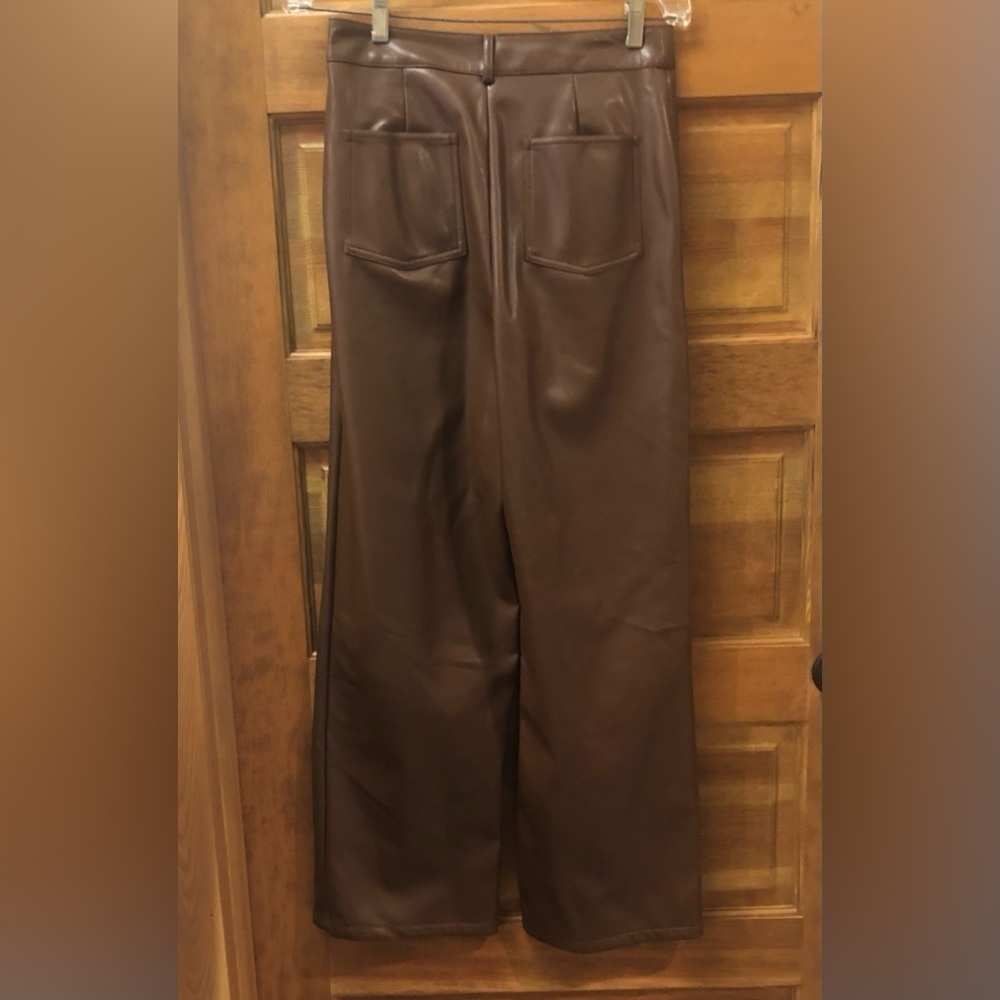 BAR III/ Sophia Richie/ NWT/ Brown Faux Leather pants/Size 6 - Picture 3 of 11
